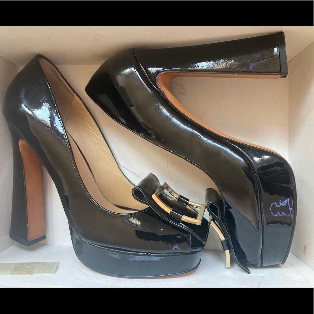 BADGLEY MISCHKA BLACK HEELS
